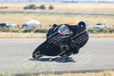 media/Oct-15-2023-TrackXperience (Sun) [[85198ff50b]]/Group 3/session 4 turn 3/